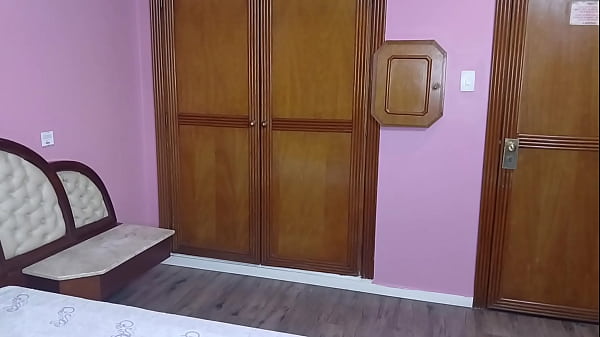 Nonton Levei Uma Novinha Tatuada Para Fuder Seu Cuzinho No Motel thumbnail