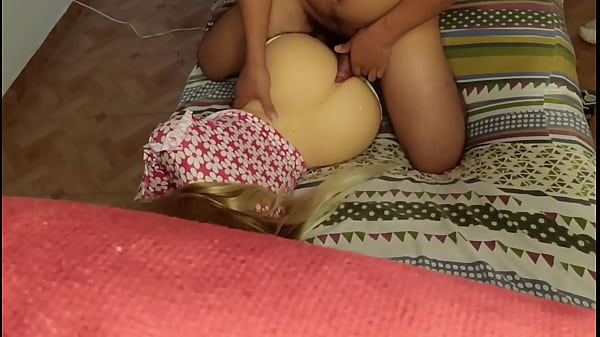 Play MP4 - My stepdaughter with a perfect and desirable ass gives me her pink and virginal pussy as a gift for Labor Day