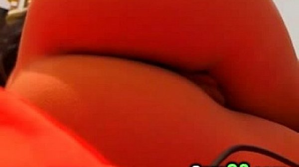 Young Romanian Cam Girl Showing Her Hot Ass - camg8 