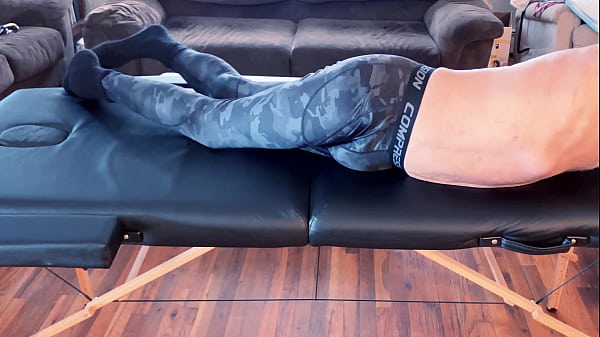 Play MP4 - Stretching and compression pants on massage table HD short version