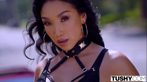 Play MP4 - TUSHY Anal-loving Kenna & Vicki have passionate foursome