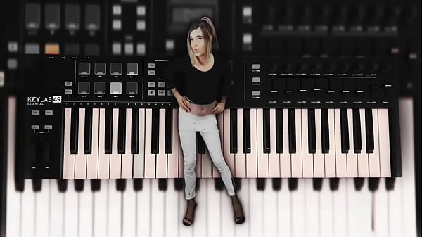 PrettyGirl Loves Dancing To The Music