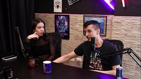 Tinhaamigas_acompanhantes que queriam entrarno siteazul Dieni Gaúcha e Pedro Albuquerque