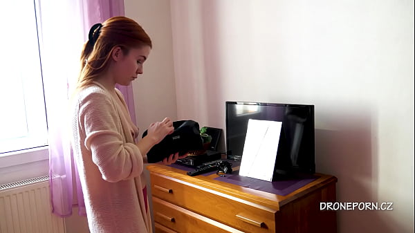 Play MP4 - Beautiful naked redhead Karolinka applying makeup