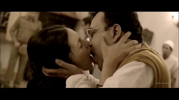 Bengali Actress Priyanka Sarkar Mouth Sucked and Kissed by an Old man