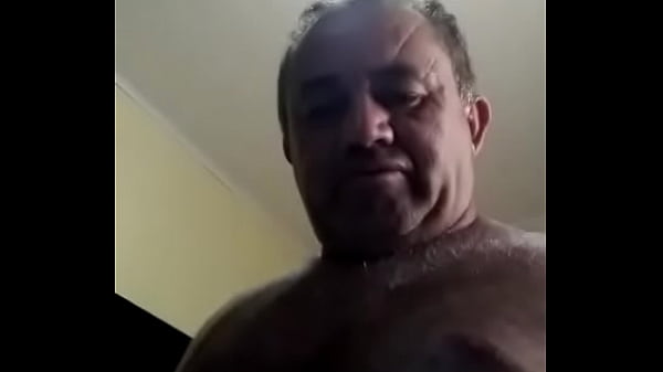 Coroa delicia gozando muito 