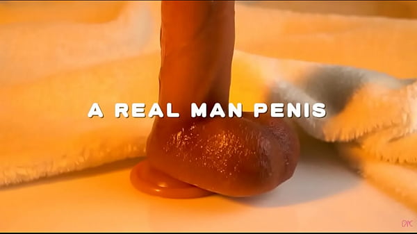 Heat realistic dildo 