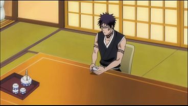 Nonton Shuhei Takes A Peak At Rangiku thumbnail