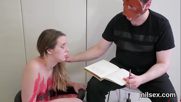 Crazy tart gets her fuckholes stretched and thoroughly plowed 