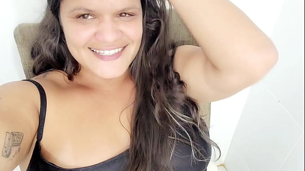 Play MP4 - Paty bumbum engoliu a calcinha