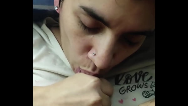 Play MP4 - Triple Cumplay In Bed