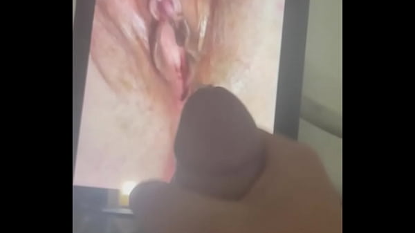 Nut on pic of random wife cunt 