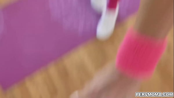 Stepmom Desiree Dulce exposing her sweet_milf muff in theliving room