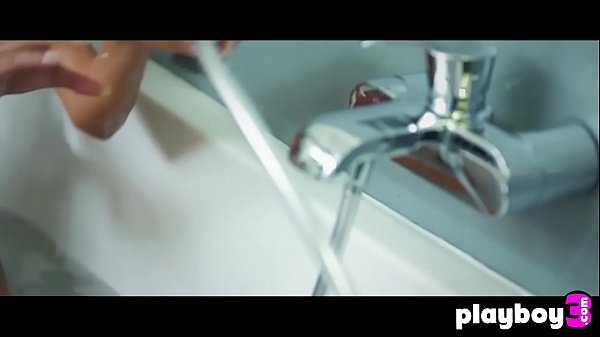 Lonely busty teen enjoyed masturbating in a hotbath