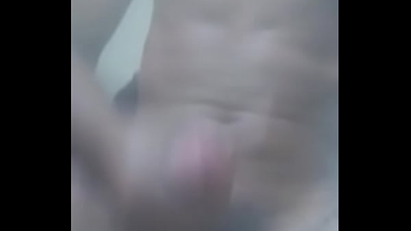 Amigo veneco se pajea y bota su leche 