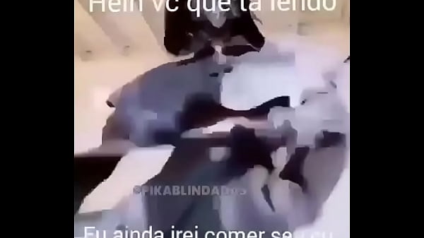Gostosa da pra 10 caras de uma vez