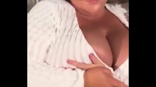 We can't keep our hands off each other do you blame us amandathickk is just so fun and soft