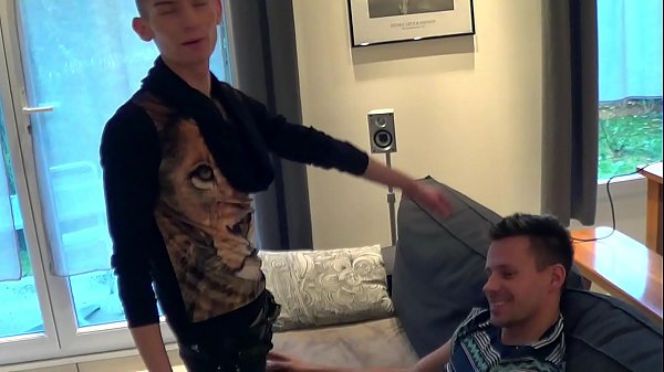 Il Se Fait Doser No Capote Un Un Jeune Minet De 20 Ans thumbnail