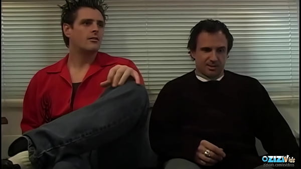 Coquettish milf stripper decides to make a special client the luckiest man in the world