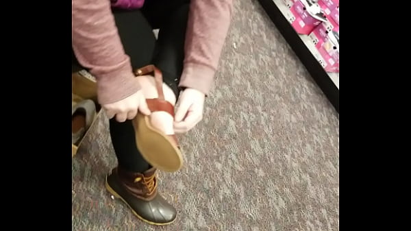 Miss toes tries on sandals 