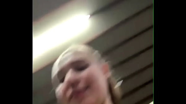 He fucking my anal while_im squirting in_the gym