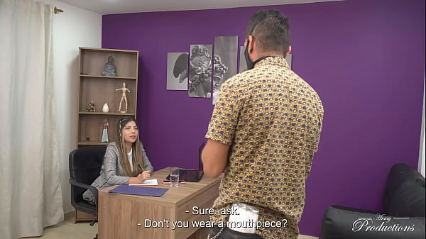 Play MP4 - Psychiatrist has a very particular consultation&period;&period;&period; But he will do everything in his power to help his patient