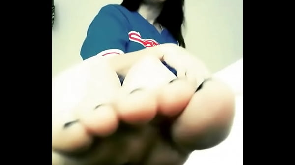 Play MP4 - En mi cama en patas