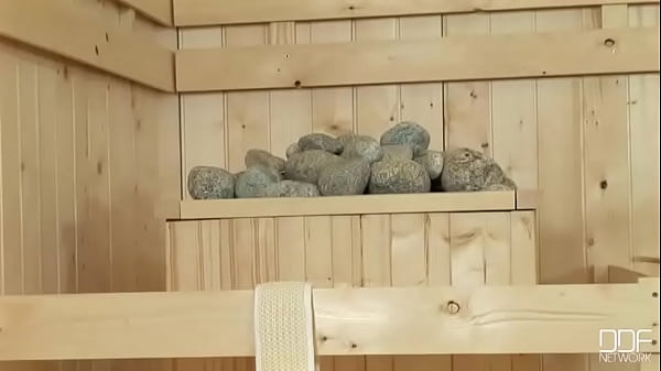Hot sauna session 