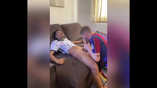 Pauzudo Negro Pegando O Branquinho Passivo Rabudo thumbnail