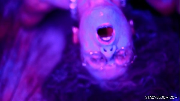 Horny BabePosing_On The Camera And Caressing Herself