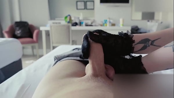 Handjob in massage saloon