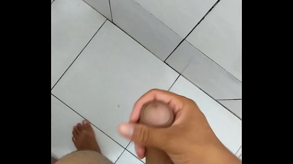 Nonton Brincando O Garoto thumbnail