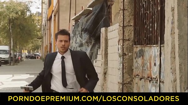 Play MP4 - VIP SEX VAULT - Hot Spanish babe Nekane gets banged in FFM threesome