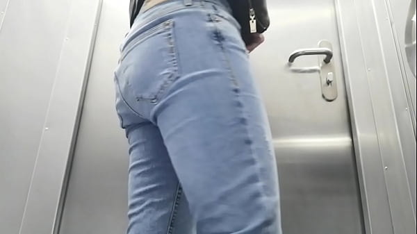 Play MP4 - Hidden cam&period; Russian Piss public toilet&period; Sweet pussy&period; Nice lips&period; Close-up