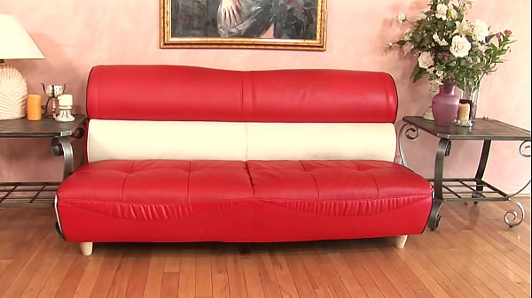 Nonton Lyla Looks Over Her Shoulder And Watches Him Fuck The Wet Out Of Her Cunt Before She Gets... thumbnail