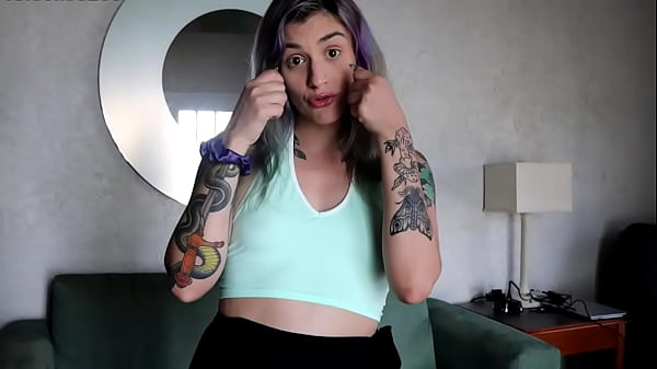 Diaper Fetish Bully Mia Hope Laughs At Your Wet Diaper thumbnail