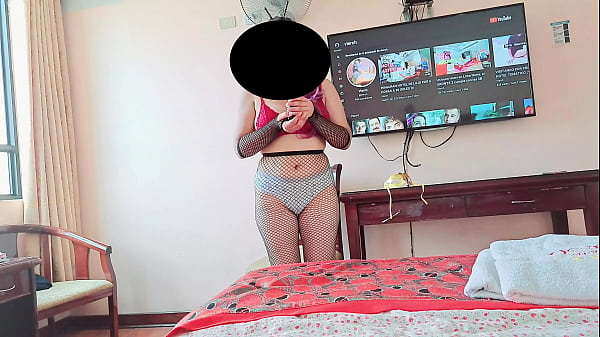 Play MP4 - Me canse de esperar a mi novio y me fui al hotel con mi mejor amigo