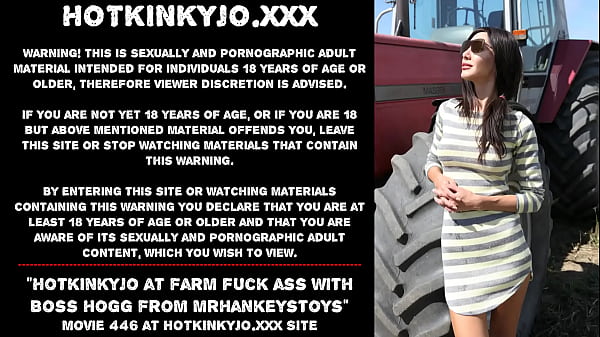 Hotkinkyjo at public_farm fuck her ass with_Boss Hogg from mrhankeystoys