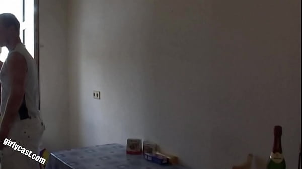 Play MP4 - Heike takes part in our wifesharing experiment