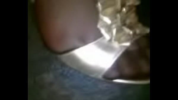 Sexy feet in black stocking gold highheels2 