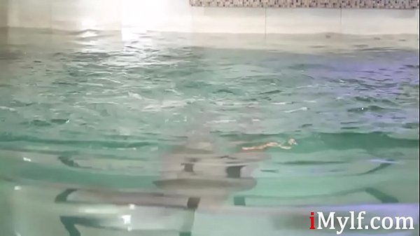 Play MP4 - RICH MILF Fucked By Foreign Trainer- Mia Linz