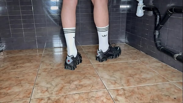 The Cleaner Takes A Big Dick Raw thumbnail