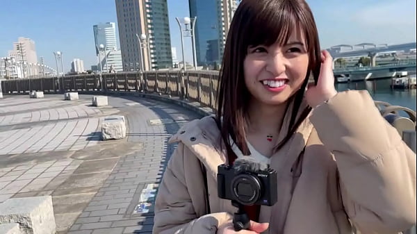 日8回セックスする絶倫女子！！ホテルに着き、早速指を舐めてくるななせちゃん。挑発的ですねwそのまま自慢のおっぱいを見せてもらい&hellip;馬乗りフェラで容赦なく喉奥を突くッ！！3連続中出しで満足しやがれッッ！第一部 thumbnail