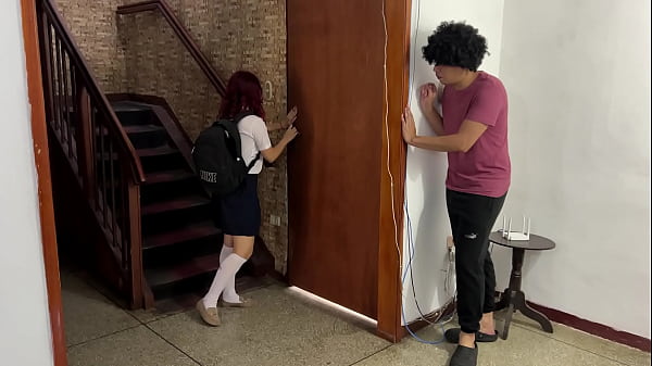 Play MP4 - El MALDITO DE MI PADRASTRO FOLLANDOME A CADA MOMENTO