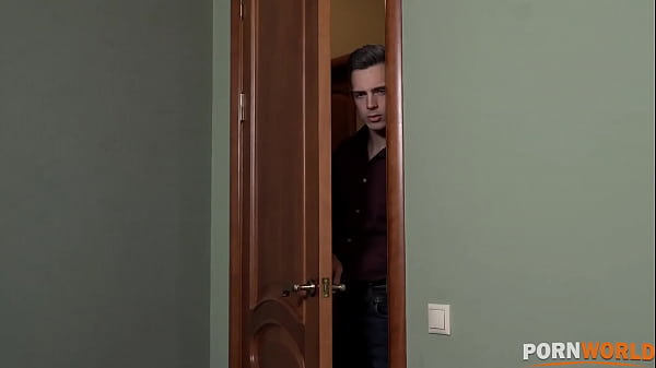 Play MP4 - Svelte Russian Cutie Stasia Si Likes to be Double Penetrated after Hard Day at Work