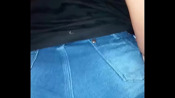 Novinha safada nao aguentou e deu com short