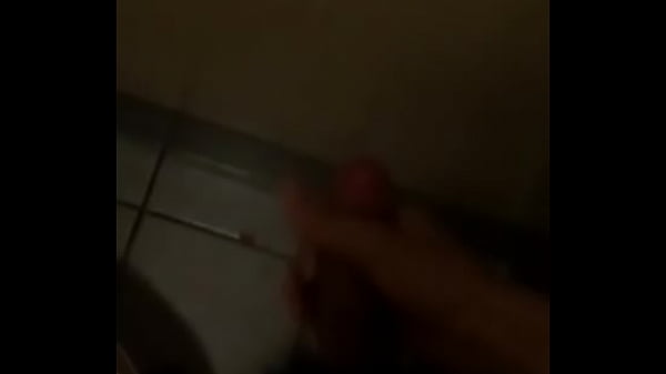 Play MP4 - Japanese gay cumshot in public toilet