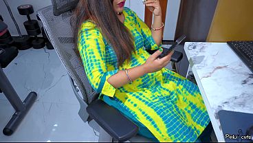 Nonton 18 Hot Indian Stepsister First Time Fucked Hard With Stepbro On Chair, She Got Hot Cumshot On Hairy Pussy. thumbnail