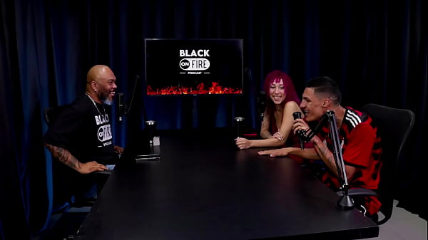 Pau pequeno &eacute; ruim at&eacute; pra chupar no porn&ocirc; as pessoas tem que chegar preparadas e prefere gravar na produtora tiffany carioca & gabriel rios watch sheer red 