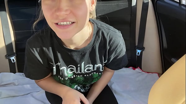 Play MP4 - Public squirt in the backseat of someone else's car&excl;